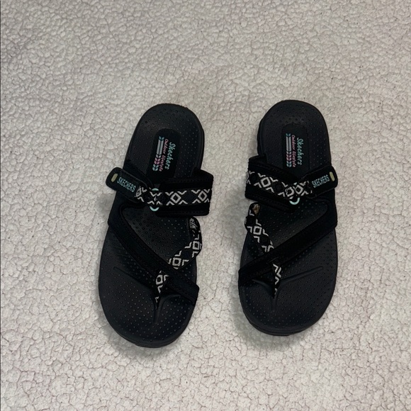 Skechers bundle 2 pairs sandals Women's Black and Brown Sandals - Picture 2 of 11